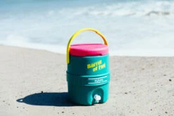 IGLOO Retro Barrel Of Fun 2 Gallon 9 IGLOO Retro Barrel Of Fun 2 Gallon -Camp Haven Sales kc88273d206089a3a71fec21ebeffb697